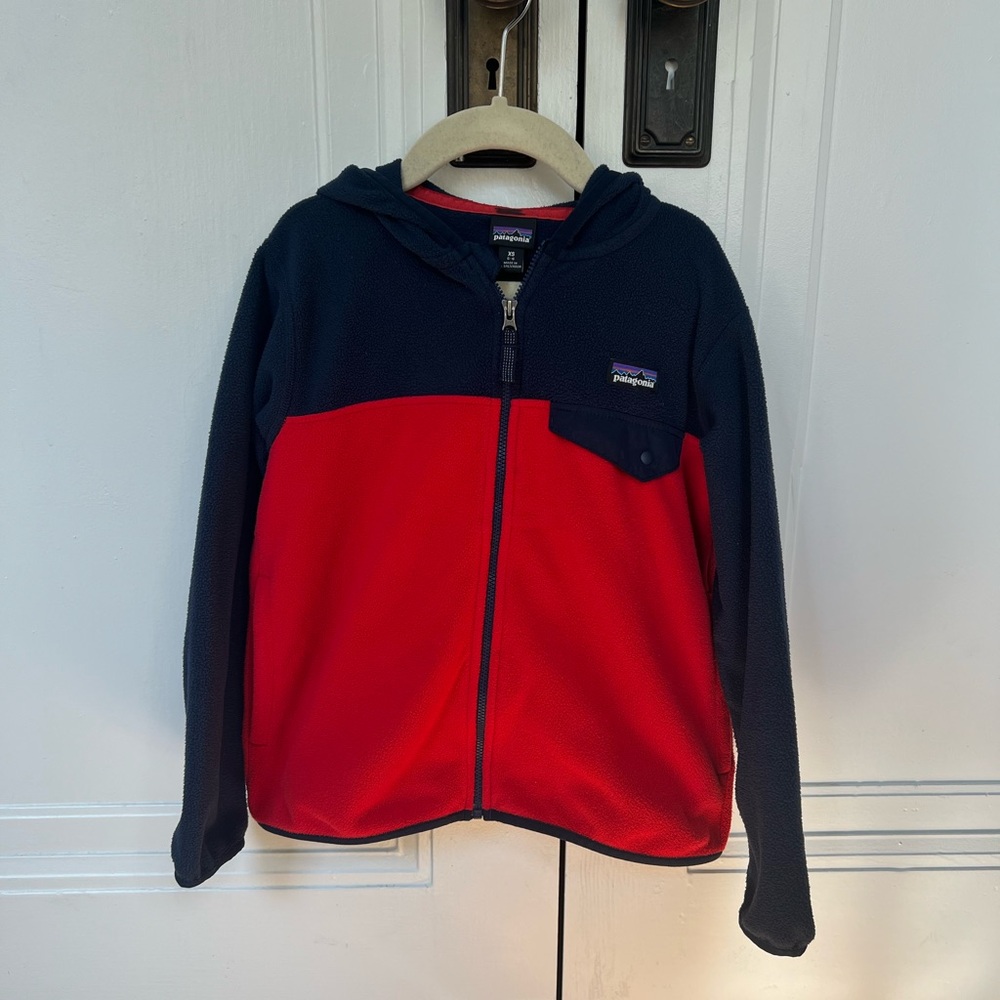 Patagonia navy and red Micro D Snap-T fleece jacket XS (5-6)